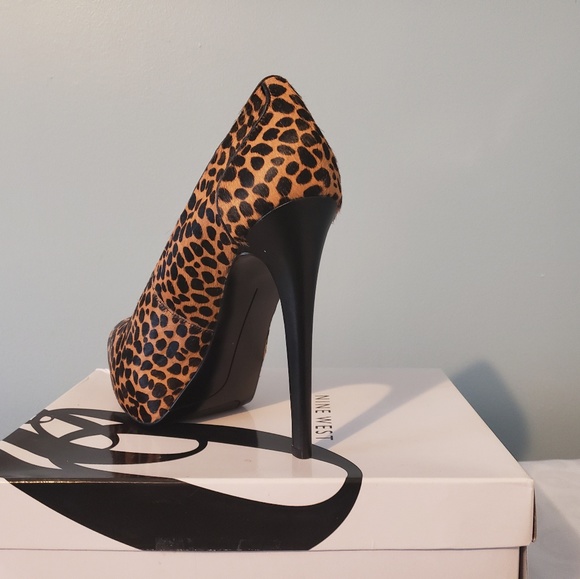 Nine West platform pump - Picture 3 of 3